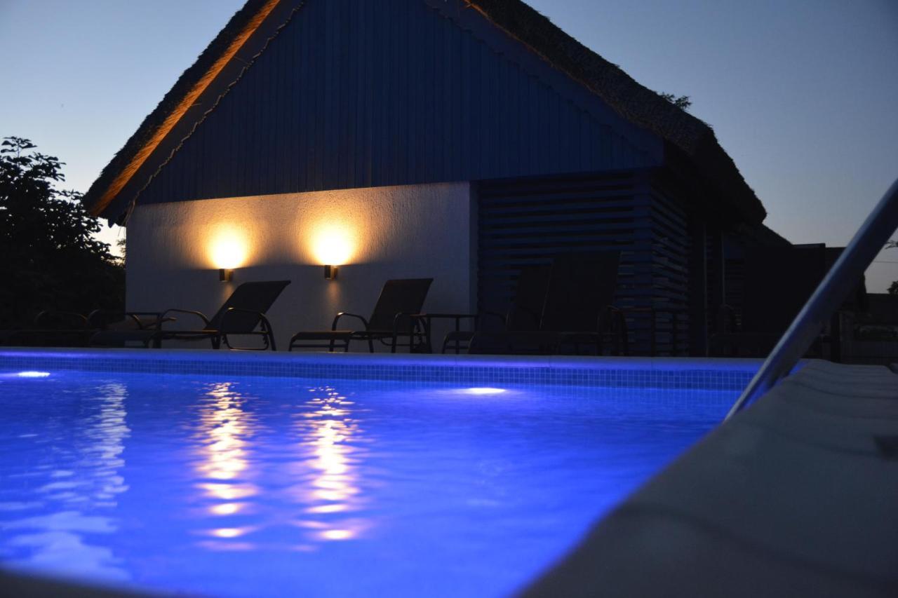 Deja Blue - Adult Only Hotel Sfântu Gheorghe Buitenkant foto