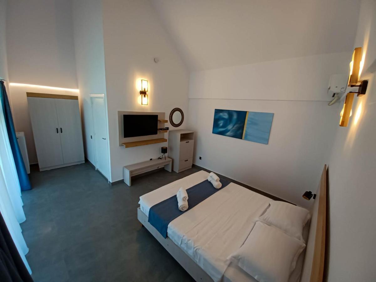Deja Blue - Adult Only Hotel Sfântu Gheorghe Buitenkant foto