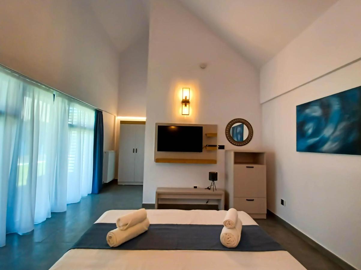 Deja Blue - Adult Only Hotel Sfântu Gheorghe Buitenkant foto