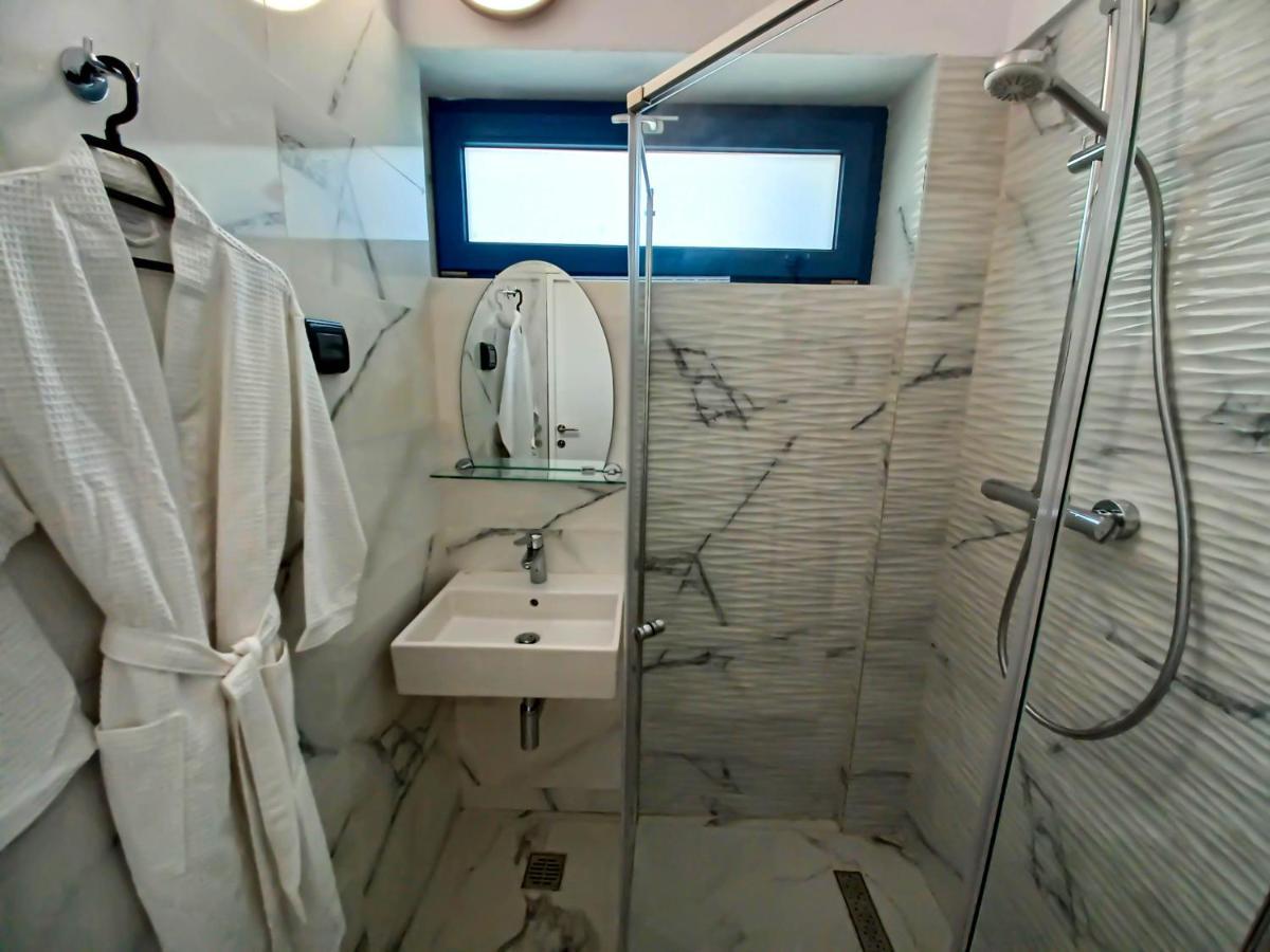 Deja Blue - Adult Only Hotel Sfântu Gheorghe Buitenkant foto