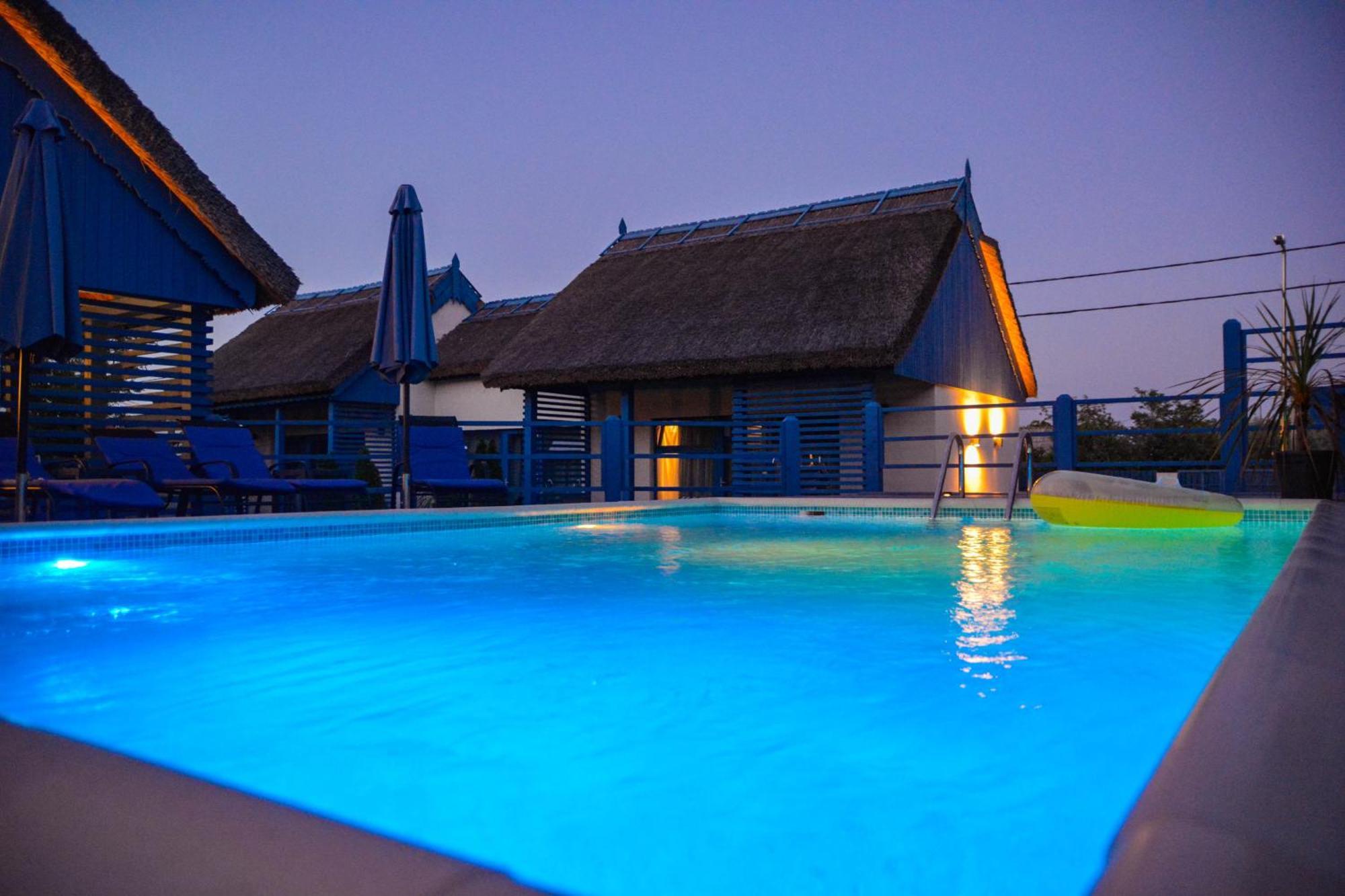 Deja Blue - Adult Only Hotel Sfântu Gheorghe Buitenkant foto