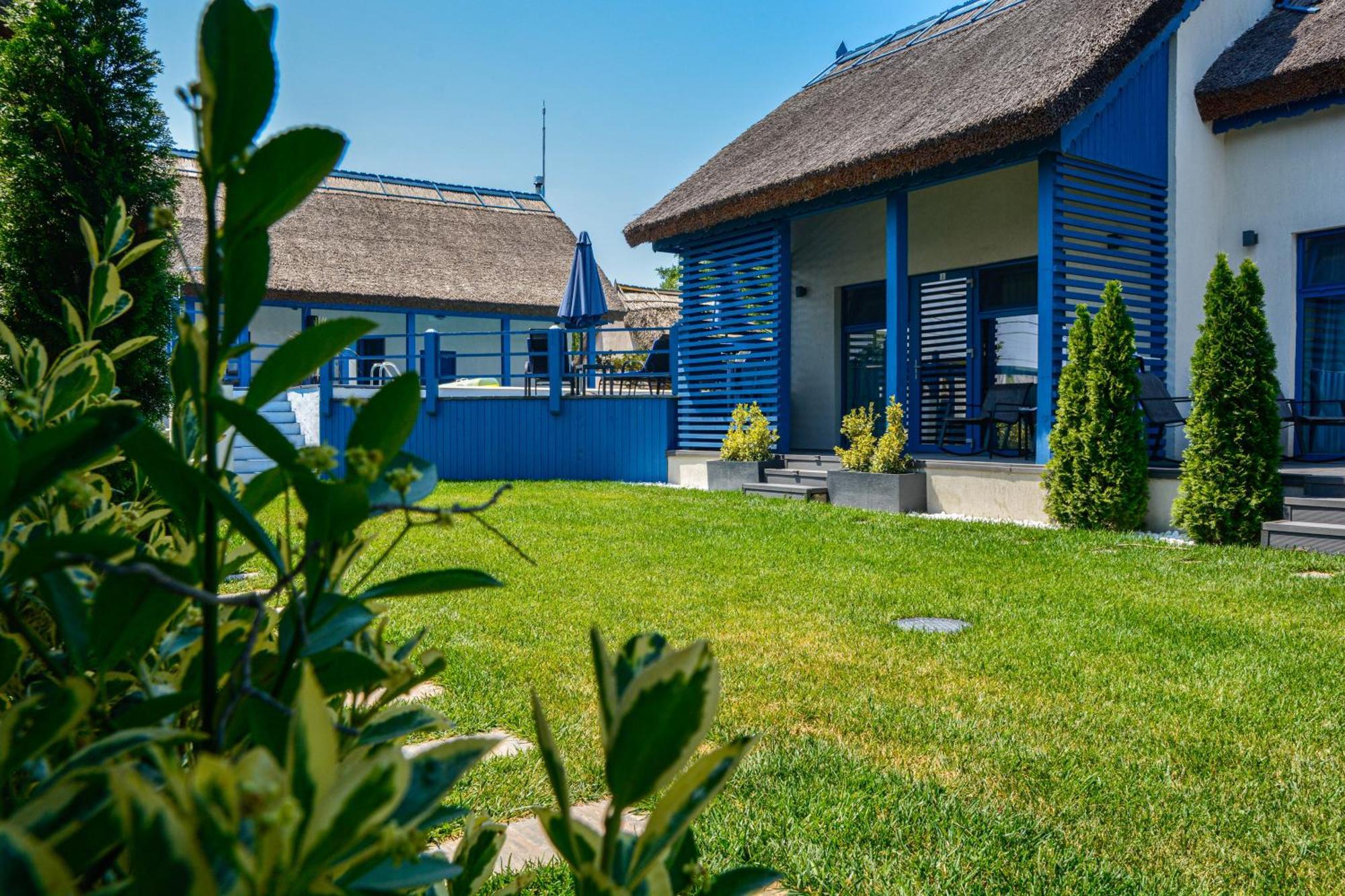 Deja Blue - Adult Only Hotel Sfântu Gheorghe Buitenkant foto